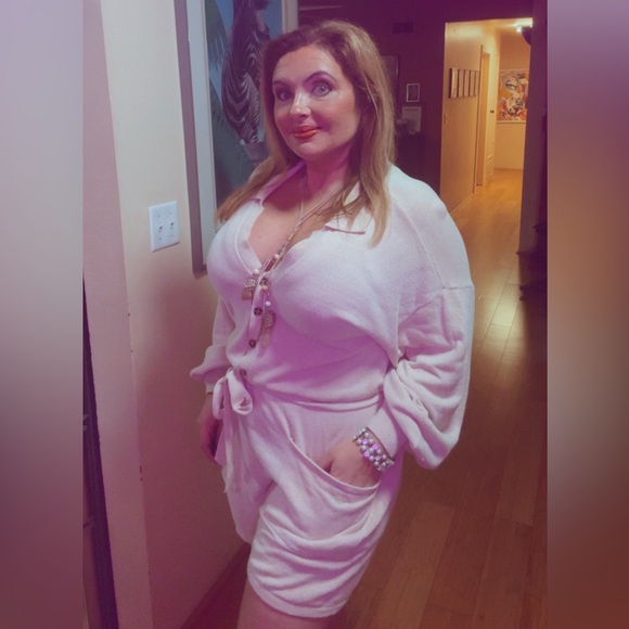 Avec Les Filles Light Pink Button-Up Jumpsuit - Picture 2 of 13